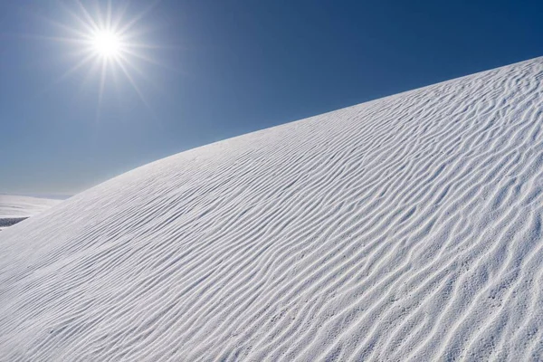 Bellissimo Paesaggio Sabbia Bianca Sotto Luce Del Sole — Foto Stock