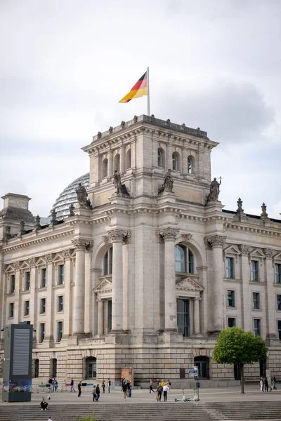 Vertical Shot Beautiful Architectural Building Large Tower Dome — Stock Photo, Image