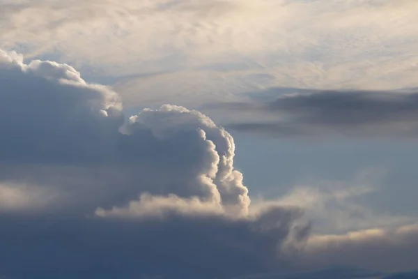 Небо Белые Облака Фоне Неба — стоковое фото