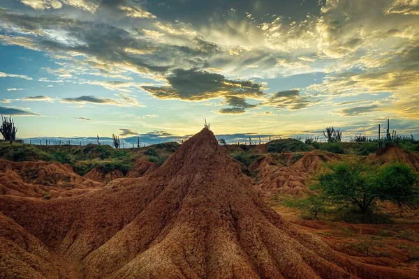 Uma Bela Paisagem Deserto Tatacoa Com Formações Rochosas Colômbia Clima — Fotografia de Stock