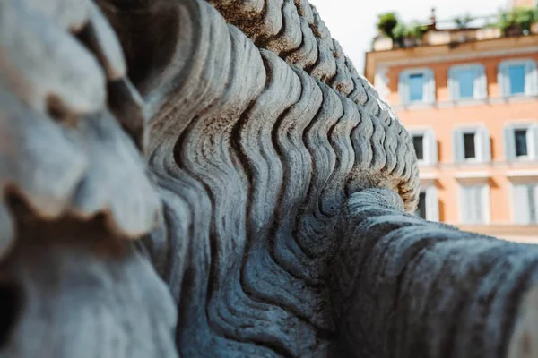 Primer Plano Los Detalles Monumento Arquitectónico Con Edificio Fondo — Foto de Stock