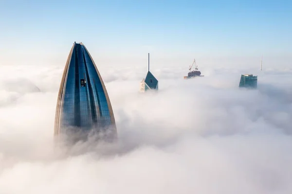 Gebäude Einer Stadt Kuwait Bei Nebel — Stockfoto