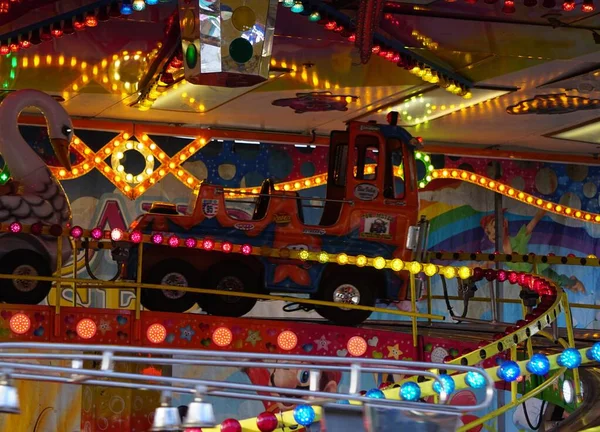 Les Carrousels Colorés Festival Bretzel Dans Parc Attractions — Photo