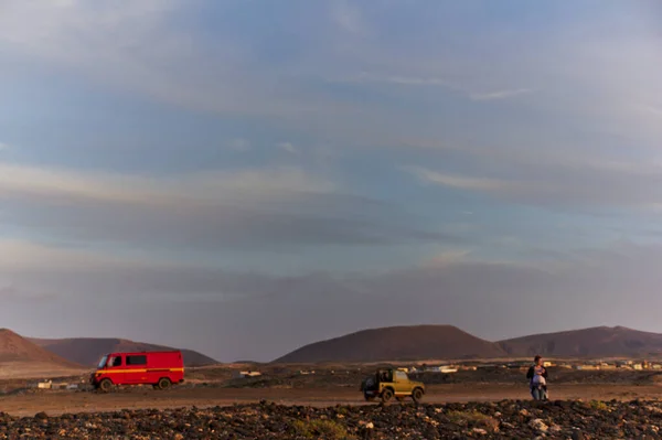 Захоплюючий Вид Золотий Захід Сонця Над Горами — стокове фото