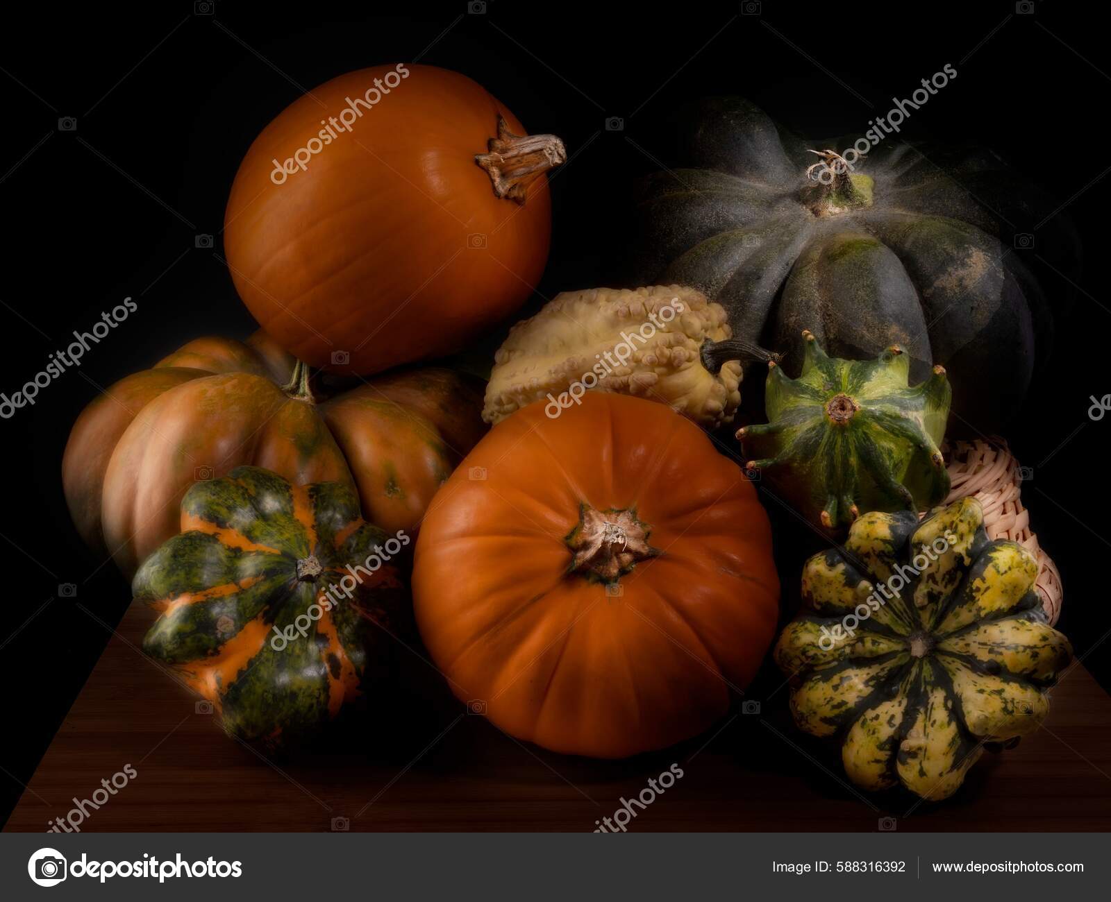 Beautiful Composition Squash Pumpkins Dramatic Lighting — Stock