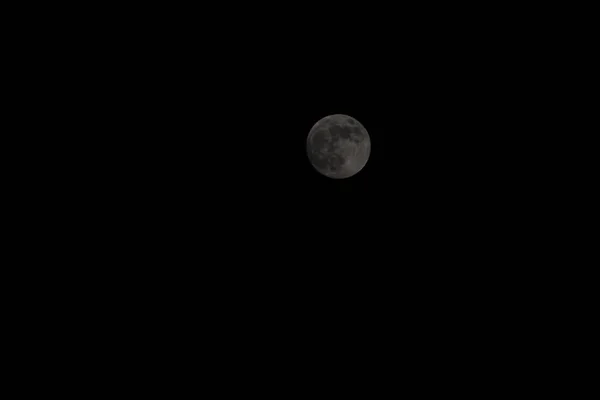 Красивая Сцена Полной Луны Черном Небе — стоковое фото