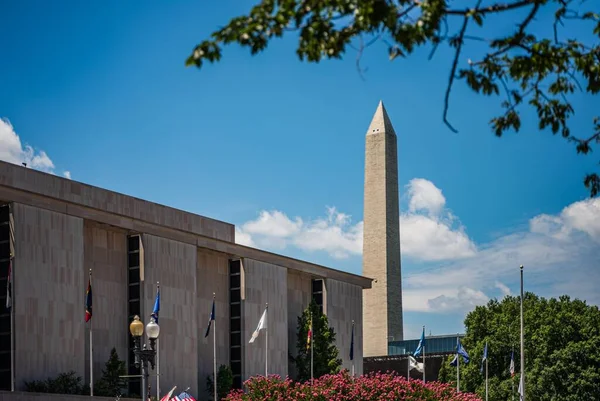 Washington Monument Sunny Day — Stock Photo, Image