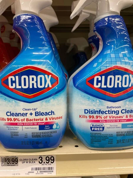 Vertical View Clorox Cleaners Bleach Retail Store — Stock Photo, Image