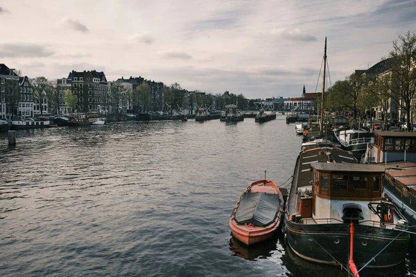 Certo Numero Barche Navi Canale Amsterdam Venezia Sera — Foto Stock