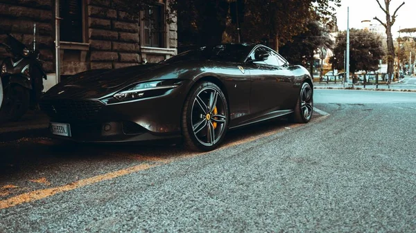 Schöne Aufnahme Eines Freien Geparkten Luxus Ferraris — Stockfoto