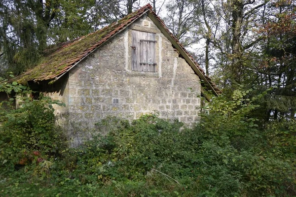 Old Abandoned Stone House Surrounded Greenery Rural Area Eulenbis Germany — Stock Photo, Image