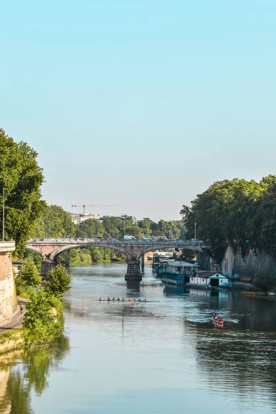 Svislý Výhled Ponte Regina Margherita Slunečného Dne — Stock fotografie