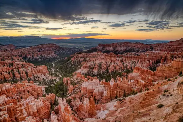 Hermoso Paisaje Amanecer Parque Nacional Bryce Canyon Utah —  Fotos de Stock