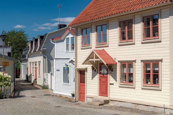 Una Bella Foto Una Strada Con Edifici Colorati Ronneby Svezia — Foto Stock