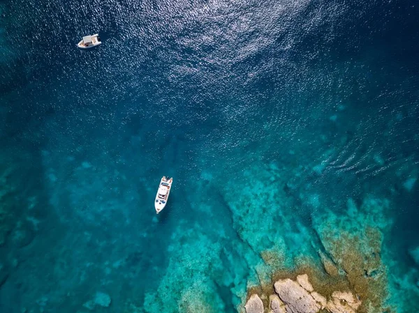 Włochy Lipiec 2022 Skaliste Zatoczki Morze Karaibskie Wyspach Tremiti Apulii — Zdjęcie stockowe