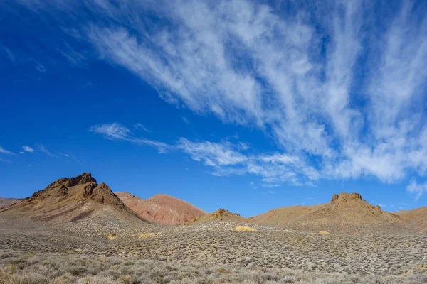 Kaliforniya, Nevada 'daki Ölüm Vadisi Ulusal Parkı' nın güzel bir manzarası.
