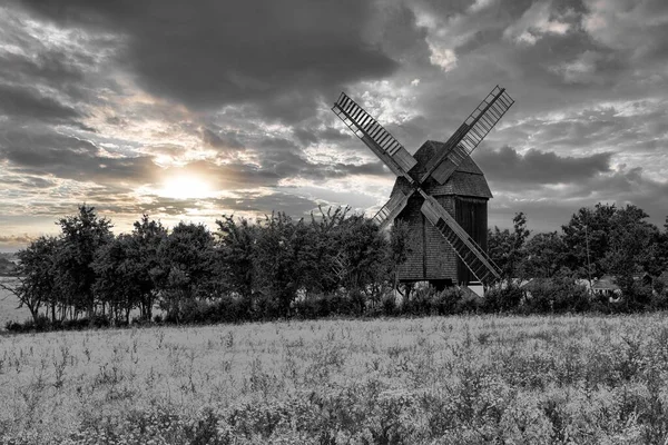 View Beautiful Windmill Thuringia Germany Natural Setting Eye Catcher Tourists — Stock Photo, Image