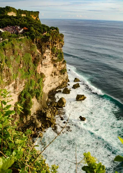 Pemandangan Indah Tebing Laut Siang Hari — Stok Foto