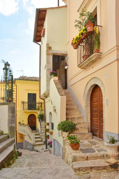 Una Escalera Una Calle Estrecha Con Edificios Antiguos Monte San — Foto de Stock