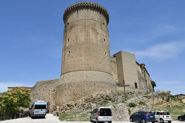 意大利Basilicata地区的一个农村村庄 中世纪的Tricarico城堡 — 图库照片