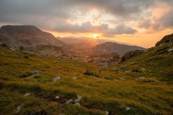 Een Prachtige Zonsondergang Bergen — Stockfoto