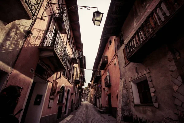 Een Smalle Straat Het Oude Dorp Morcone Provincie Benevento Italië — Stockfoto