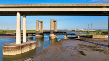 Kingsferry Köprüsü manzarası