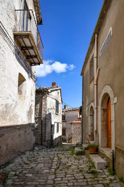 Uma Rua Estreita Antiga Aldeia Morcone Província Benevento Itália — Fotografia de Stock