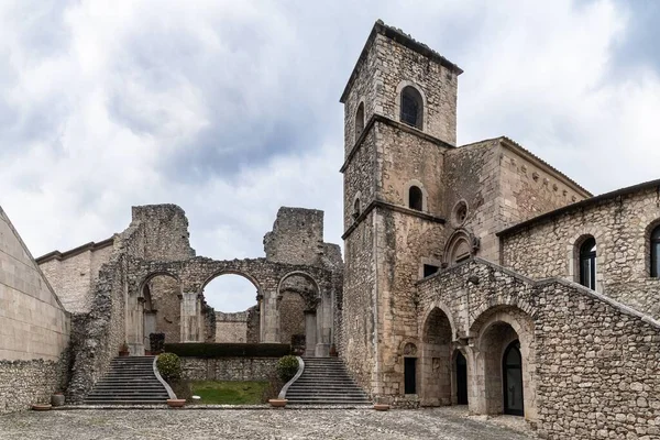 Руины Abbazia Del Goleto Средневекового Аббатства Построенного Xii Веке Сант — стоковое фото