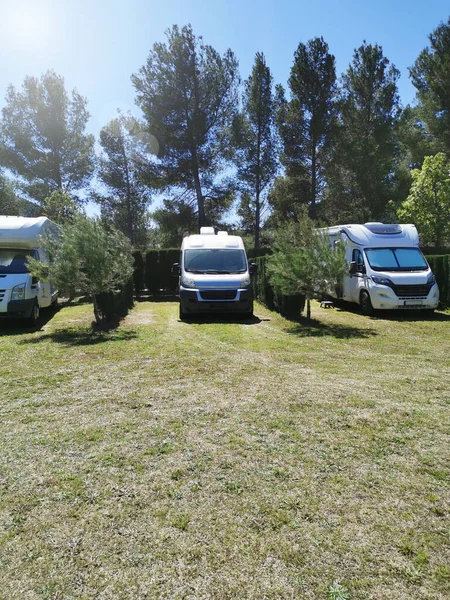Die Reisemobile Und Wohnmobile Auf Einem Campingplatz Spanien — Stockfoto