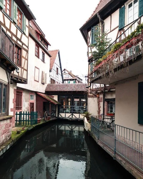Vertical Shot Beautiful Architecture Canal Wissembourg France — Stock Photo, Image