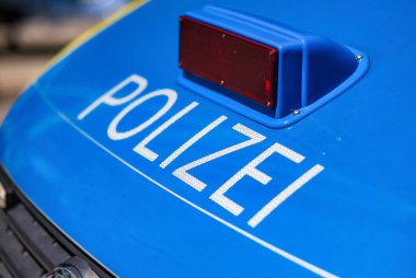 Bir Alman polis arabasının yakın çekimi.