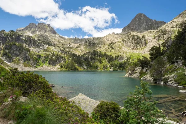 Horská Krajina Jezery Štíty Gerber Valley Aiguestortes Estany Sant Maurici — Stock fotografie