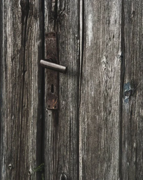 Primo Piano Una Porta Legno Con Una Serratura Arrugginita — Foto Stock