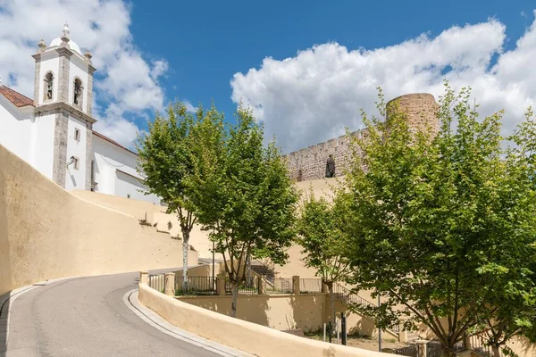 Het Lage Hoek Uitzicht Moeder Kerk Van Sao Salvador Sines — Stockfoto