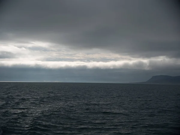 Una Vista Del Océano Ártico Día Nublado —  Fotos de Stock