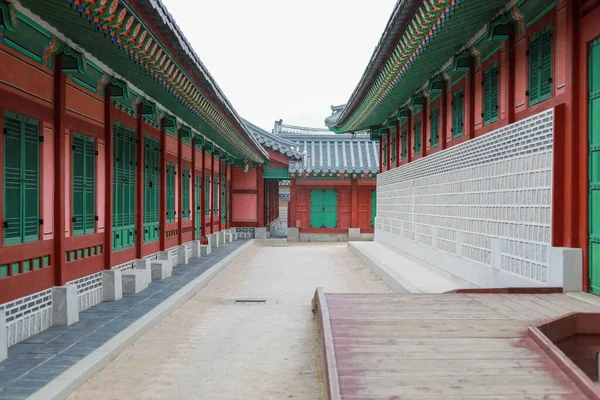 View Colorful Corridors Korean Emperor Palace Seoul South Korea — Stock Photo, Image