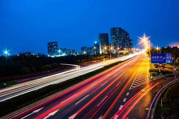 Long Exposure Shot Highway Illuminated Colorful Lights — Stock Photo, Image