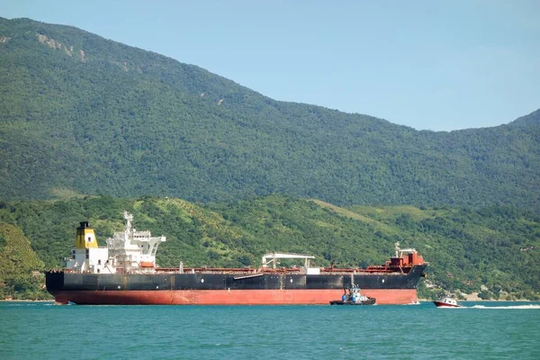 Large Ship Sea Background Mountains — Stock Photo, Image