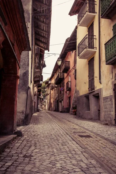 Uma Rua Estreita Antiga Aldeia Morcone Província Benevento Itália — Fotografia de Stock