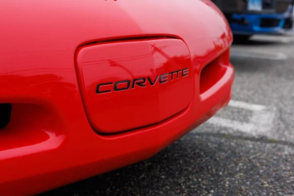 Close Red Corvette Black Lettering Logo — Stock Photo, Image