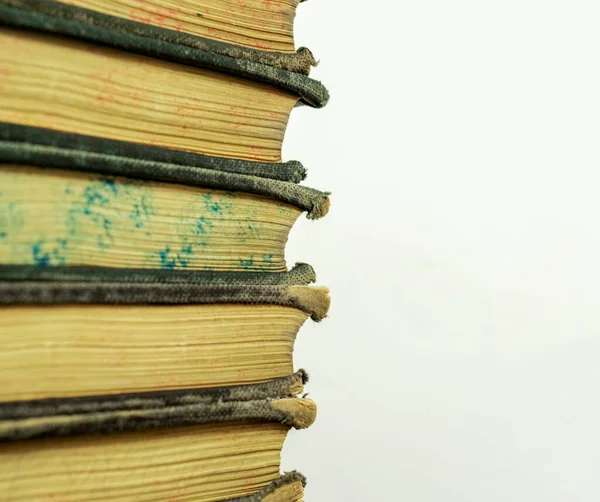 Een Stapel Boeken Van Oude Een Witte Achtergrond — Stockfoto