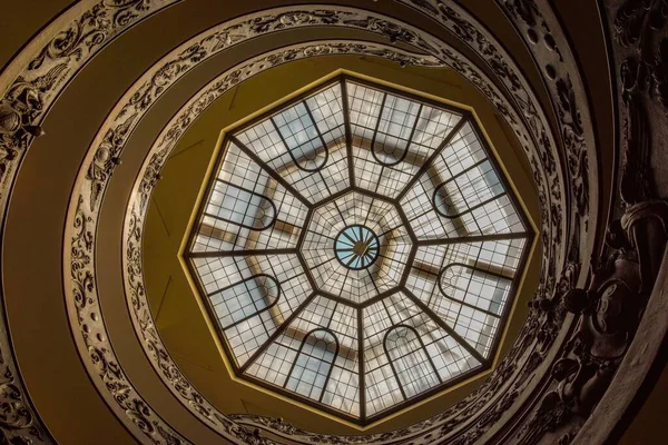Vue Angle Bas Plafond Verre Musée Art Vatican — Photo