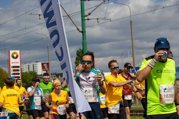 Participants 2022 Wings Life World Run Poznan Poland Drinking Water — Stock Photo, Image