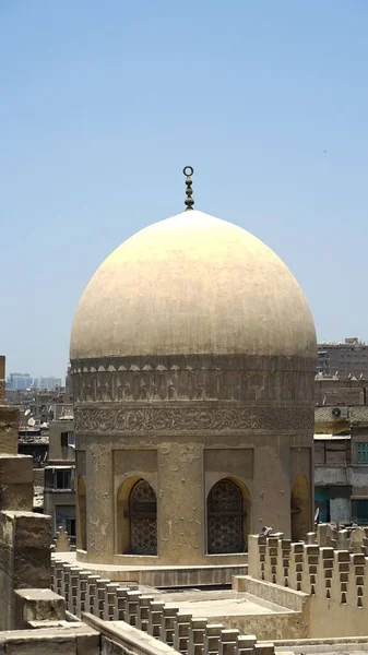 Tiro Vertical Uma Mesquita Cairo Egito — Fotografia de Stock
