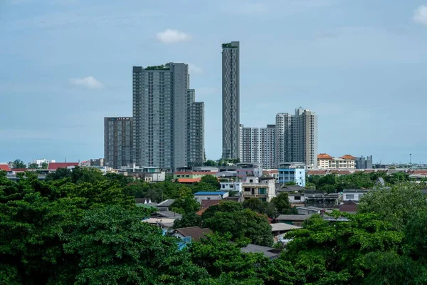 Blandning Låg Och Hög Byggnad Utkanten Bangkok Grönt Område Med — Stockfoto