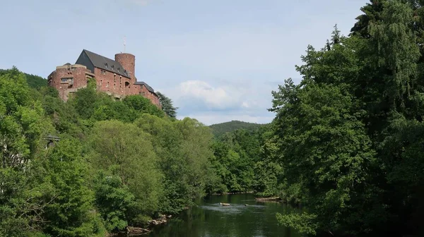 Μια Όμορφη Θέα Του Burg Hengebach Ένα Ιστορικό Ορόσημο Στο — Φωτογραφία Αρχείου