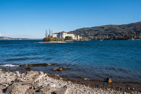 Palacio Borromeo Visto Desde Isola Dei Pescatori Stresa Piamonte Italia — Foto de Stock