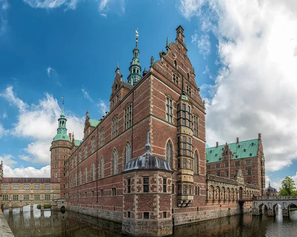 Bellissimo Castello Frederiksborg Hillerod Danimarca — Foto Stock