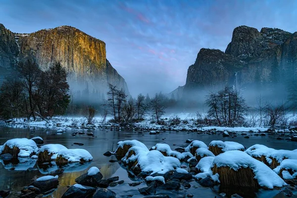 Une Vue Imprenable Sur Vallée Yosemite Par Une Journée Hiver — Photo